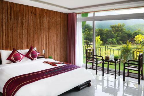 Mai Chau Sunset Boutique Hotel