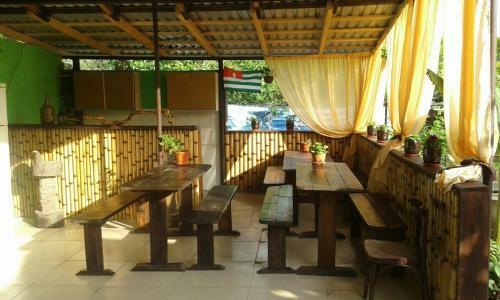 Hostal Guest House Lev