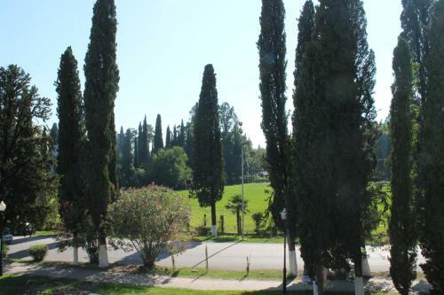 Hostal Riviera Guest House