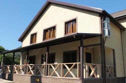 Hostal Riviera Guest House