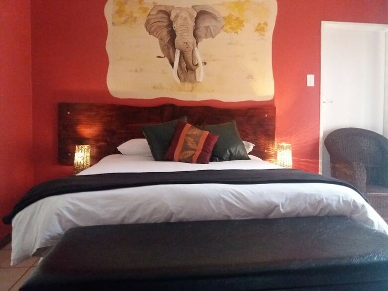 Hostal Elephant Rock Inn