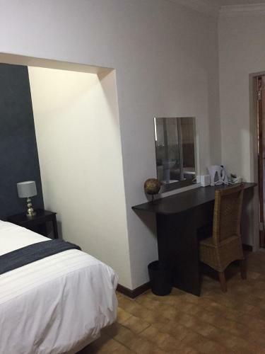 Bed & Breakfast Baobab Lane Lodge