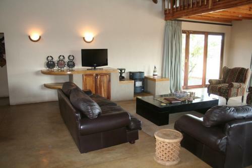Lodge Finfoot Lake Reserve