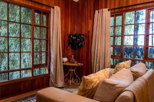 Hostal Ducks Country House