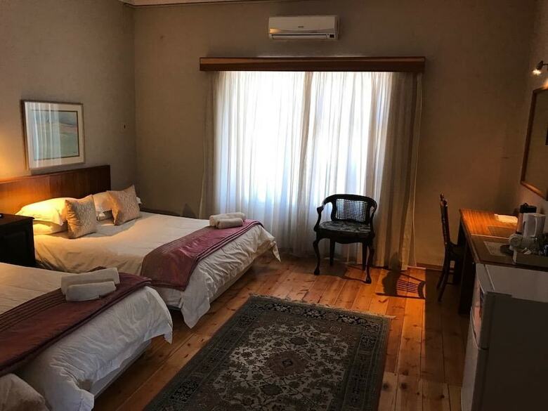 Hotel Karoo Country Inn