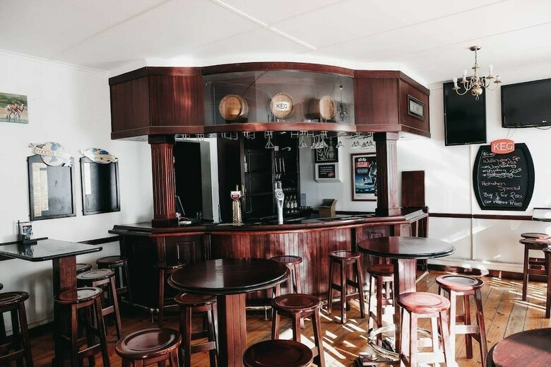 Hotel Karoo Country Inn