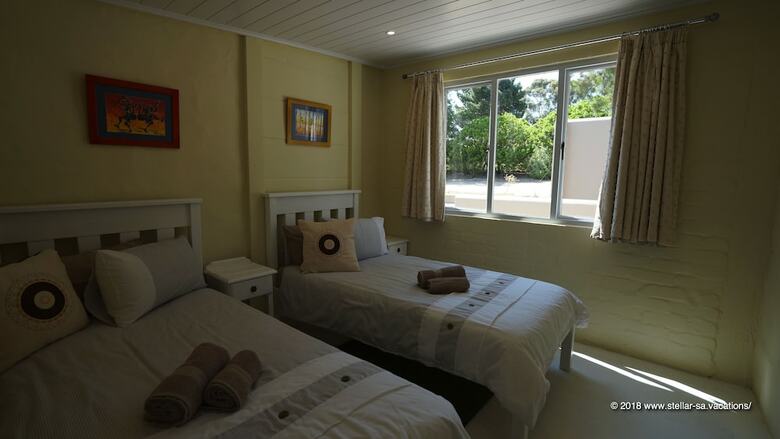 Bed & Breakfast Stellar Overberg Travellers Lodge