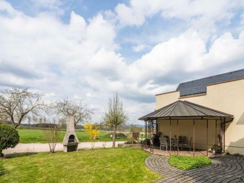 Valley View Chalet In Uxheim Near Forest