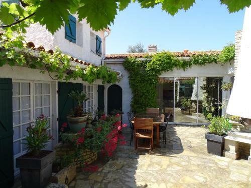 Maison Etrille