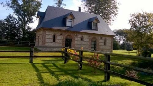 Bed & Breakfast Domaine De Janville