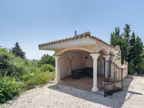 Cozy Villa In Oupia With Private Pool And Jacuzzi