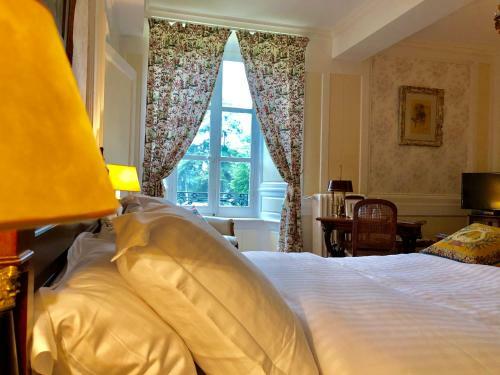 Bed & Breakfast Chateau De La Croix Chemin