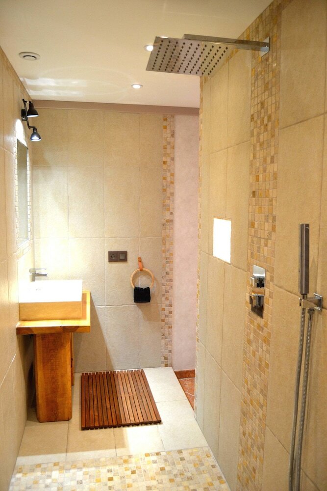 Hotel Domaine De Vandenesse & Spa