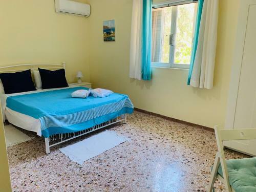 Small Apartment In Markopoulo Center