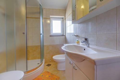 Apartment Nerezine 11815b