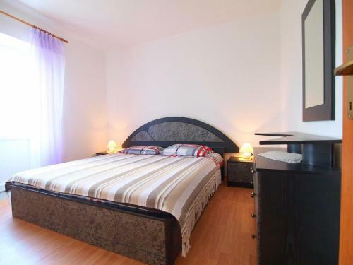 Apartment Ton�i�
