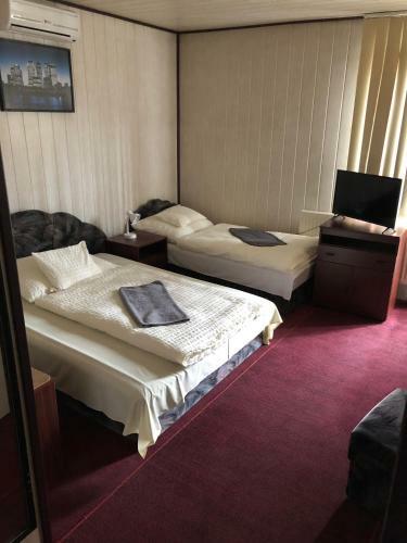 Kov�cs Hotel Superior