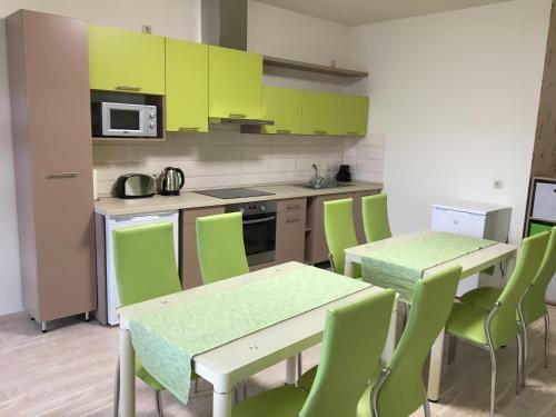 Bed & Breakfast Krist�ly Apartmanok