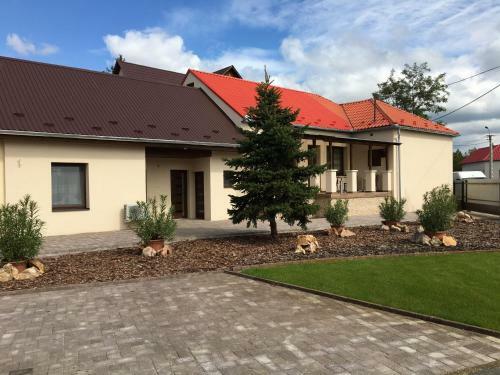 Bed & Breakfast Krist�ly Apartmanok