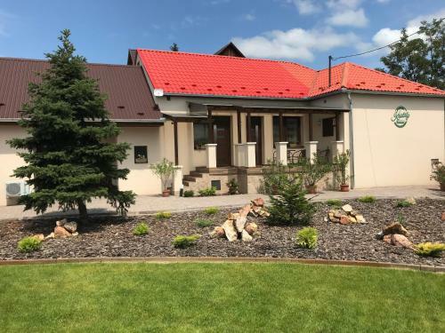 Bed & Breakfast Krist�ly Apartmanok