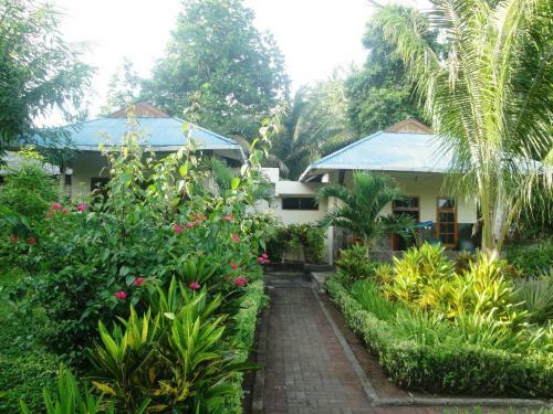 Bunaken Beach Resort New