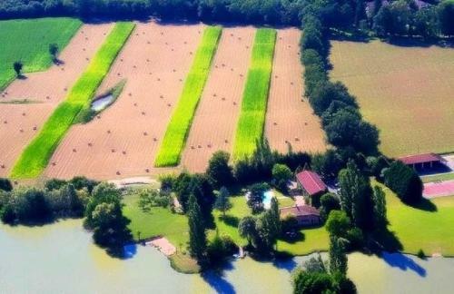 Bed & Breakfast Le Domaine De Charlyne