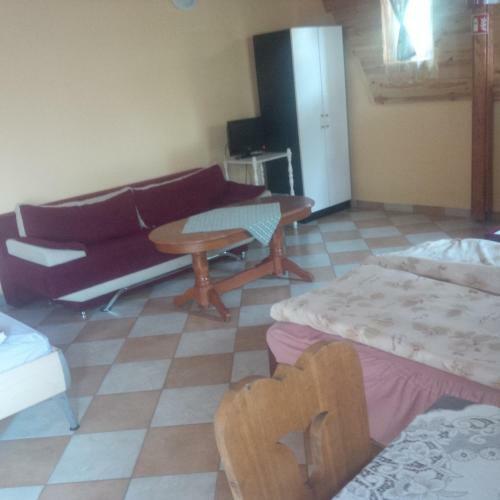 Hostal Katica Vend�gh�z
