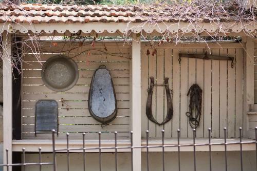 Hostal Like Home, Gedera-room-bnb