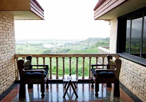 Villa Dazzle By Vista Rooms