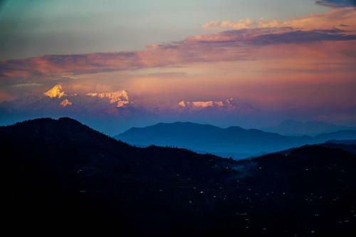 The White Peaks