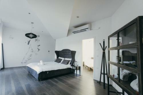Adva Boutique Hotel