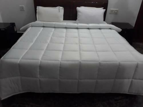 Hotel Esakki Highview Resorts