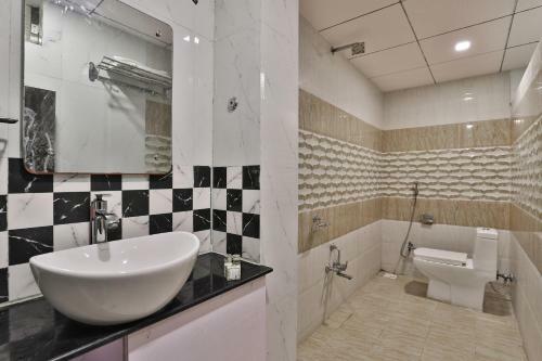 Capital O 38140 Hotel Sukun