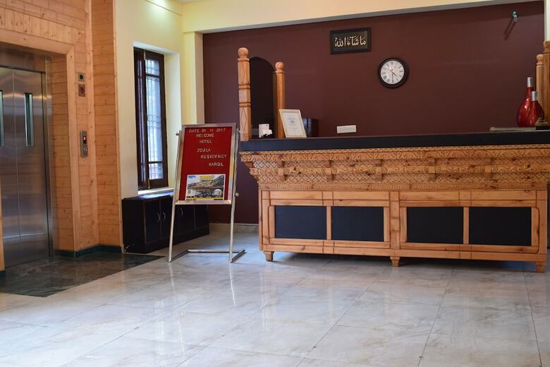 Hotel Zojila Residency