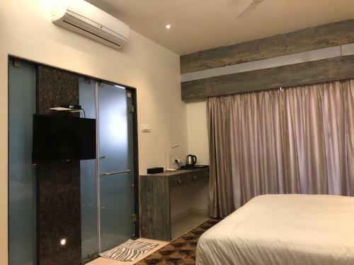 Hotel Sharanam