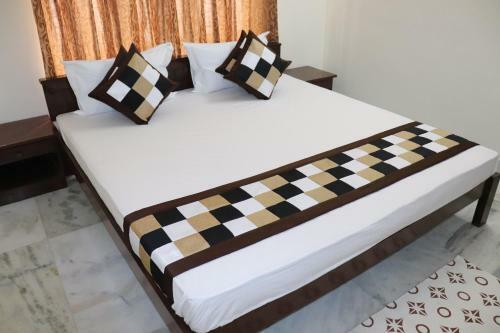 Picnic Hotel And Resort