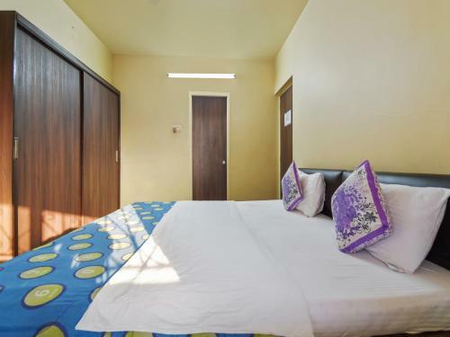 Hostal Np Hospitality Magarpatta City