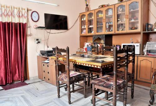 Shreenu Home Stay