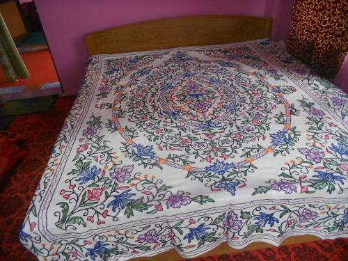 Hostal Alamdar Guest House