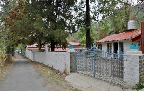 Hostal The Vergomont Holiday Home