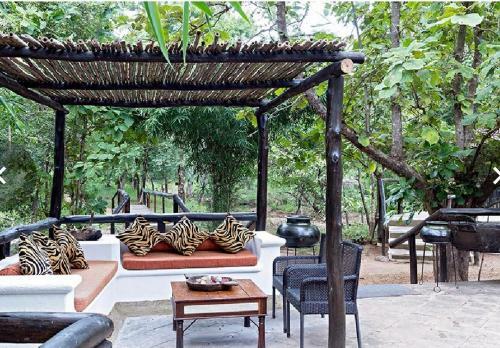 Reni Pani Jungle Lodge Satpura