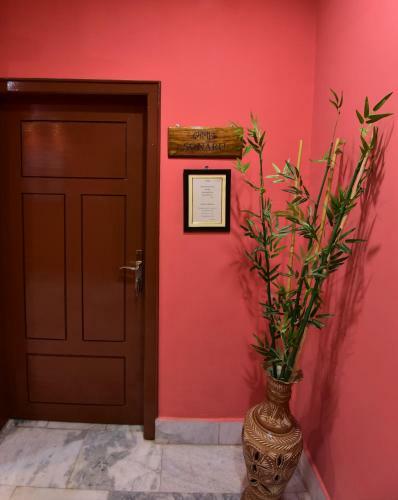 Hostal Nirvana Guest House