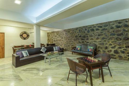 Villa Saffronstays Kamal Farms