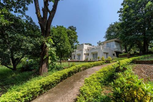 Villa Saffronstays Kamal Farms