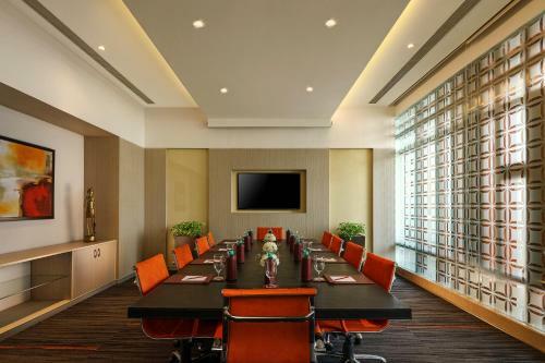 Sandal Suites By Lemon Tree Hotels