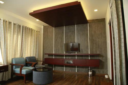 Hotel Four N Square Residency