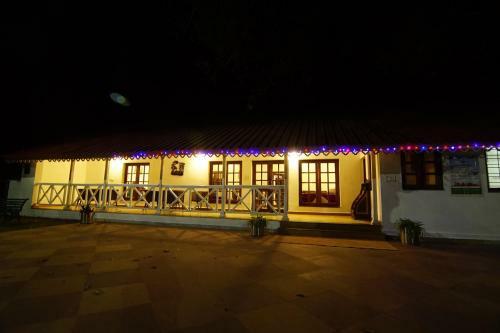 Hotel Mpt Nilamber Cottages, Pachmarhi