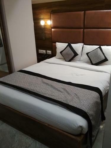 Hotel Amit Park International