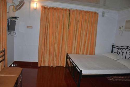 Hotel Sannidhya