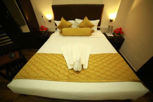Hotel Sapphire Inn